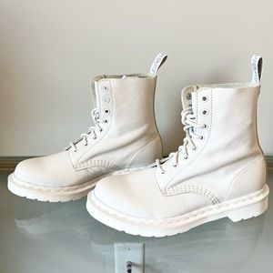 Dr. Martens 1460 Pascal Mono Smooth Leather Boots Size 8